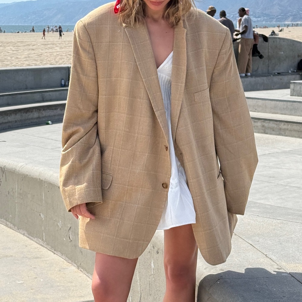 PRE-OWNED VINTAGE OVERSIZE BLAZER